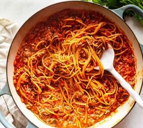 easy one pot spaghetti and meat sauce, Large pan filled with spaghetti and meat sauce with ground pork