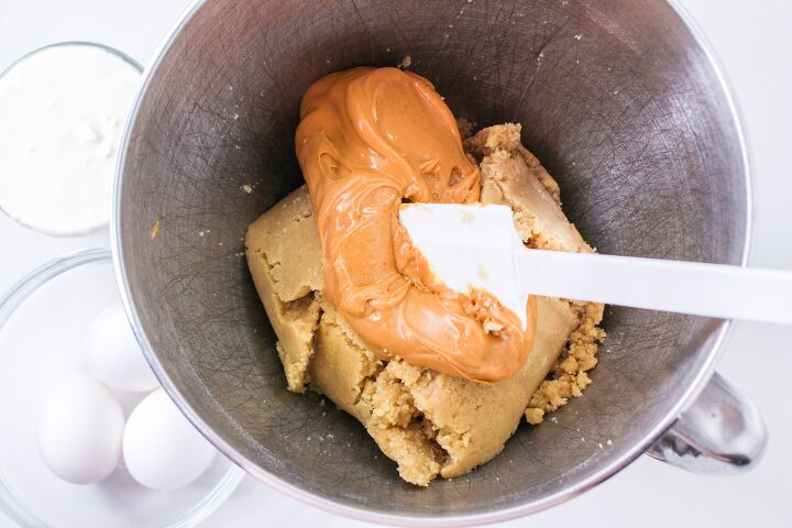 the best peanut butter cupcakes recipe, peanut butter cupcakes