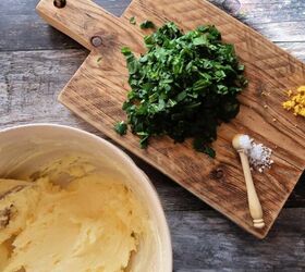 easy wild garlic butter recipe with a secret ingredient, ingredients needed to make wild garlic butter