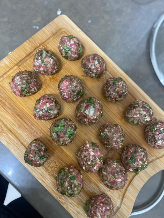 meatballs with peas