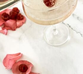 Blushing Rose Fizz Cocktail/Mocktail