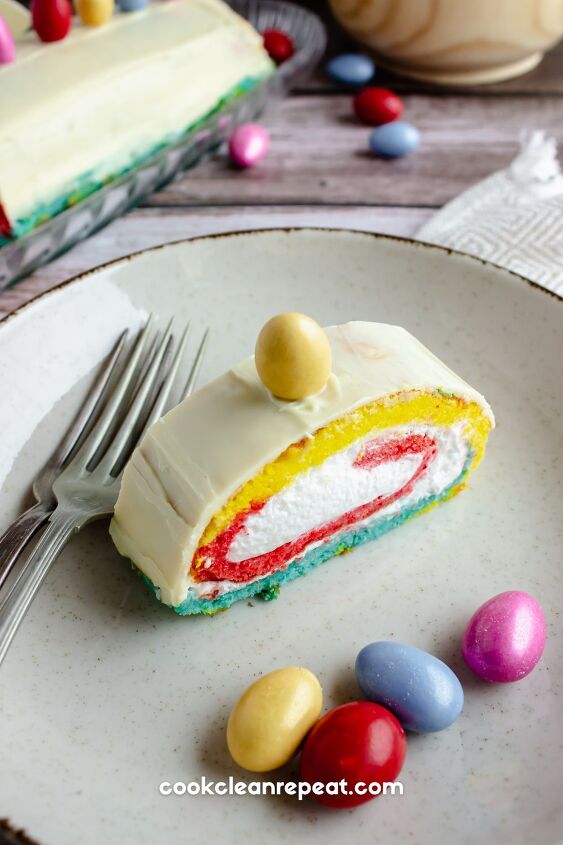 easter cake roll, Easter cake roll on a plate