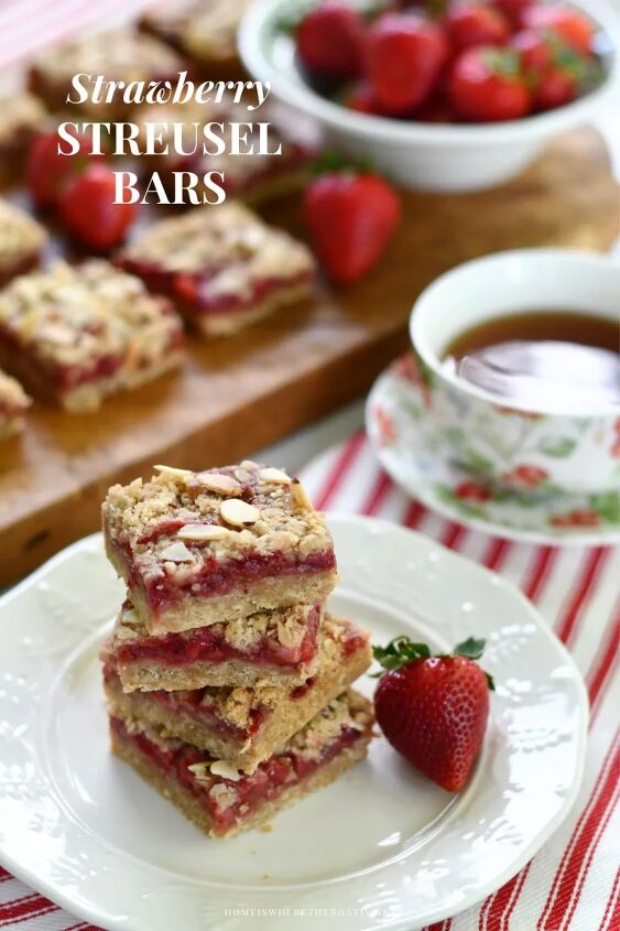 strawberry streusel bars