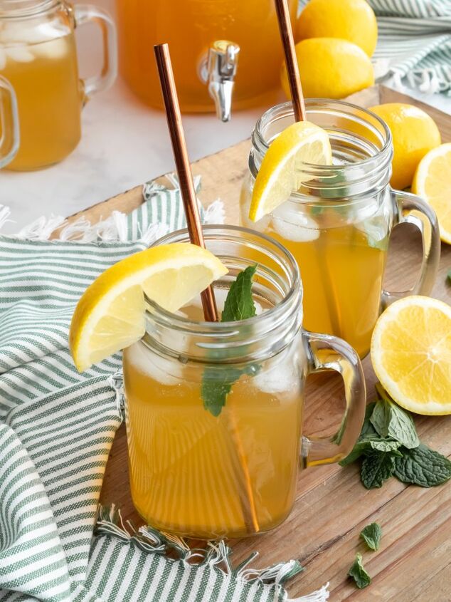 How To Make Simple Lemonade Iced Tea | Foodtalk