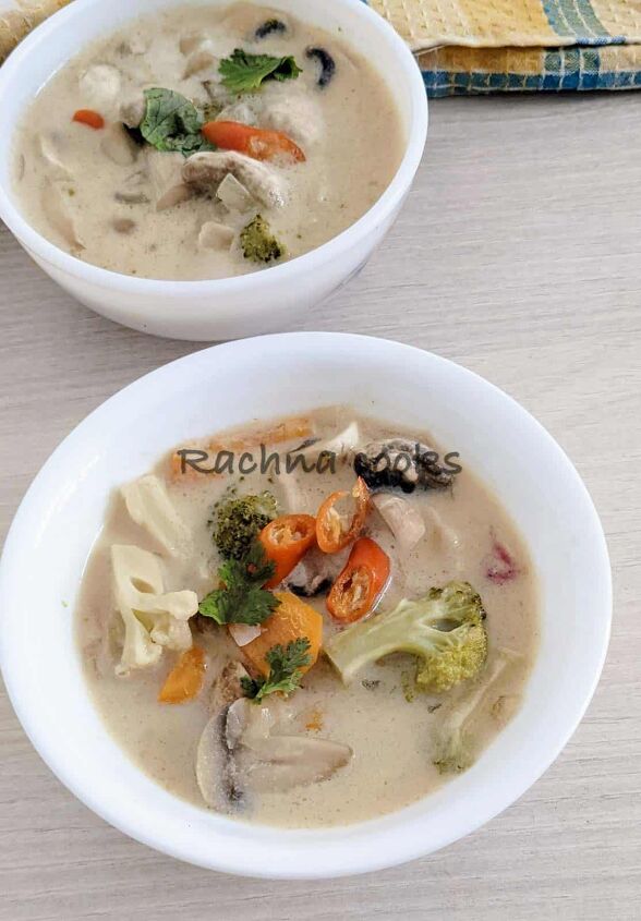 vegetarian tom kha soup, 2 bowls of Tom Kha soup