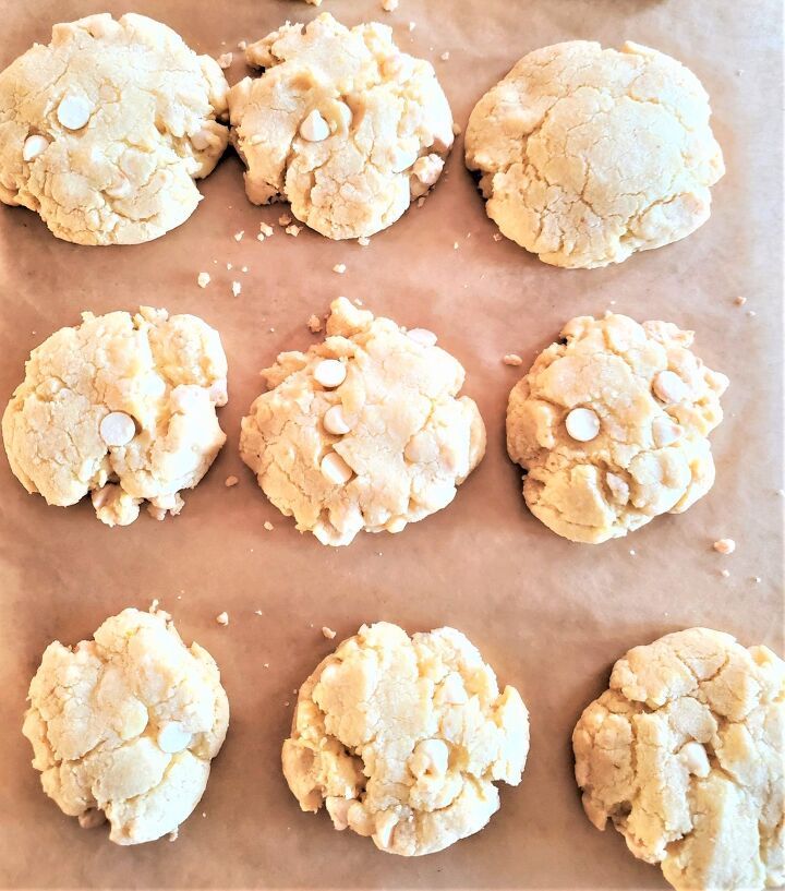 delicious lemon white chip cookies, lemon white chocolate chip cookies on cookie sheet 2 minutes