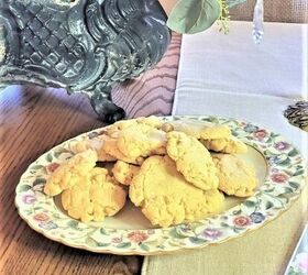 Delicious Lemon White Chip Cookies