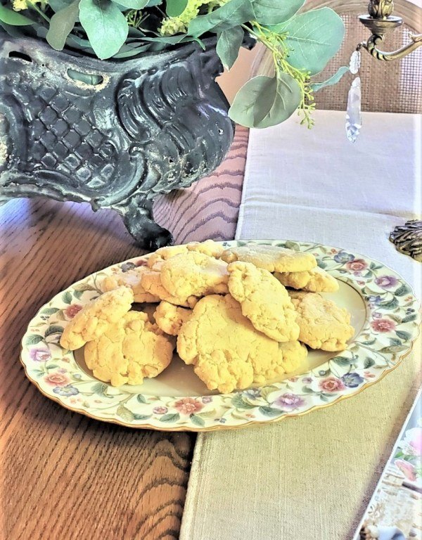 delicious lemon white chip cookies, cookies ready to enjoy