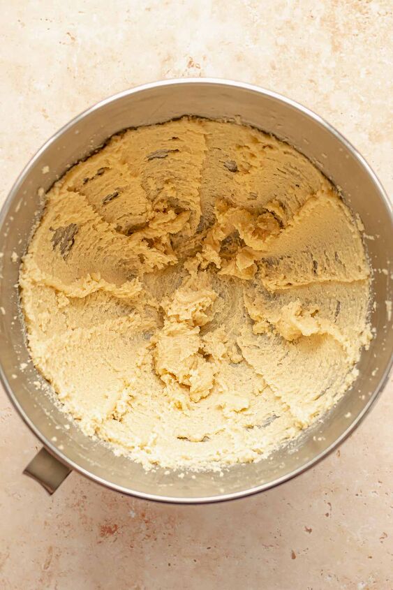 cinnamon coffee cake cookies, Creamed butter and sugar in a bowl