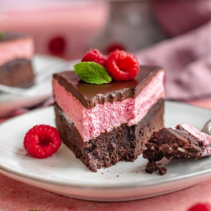 raspberry and almond cake