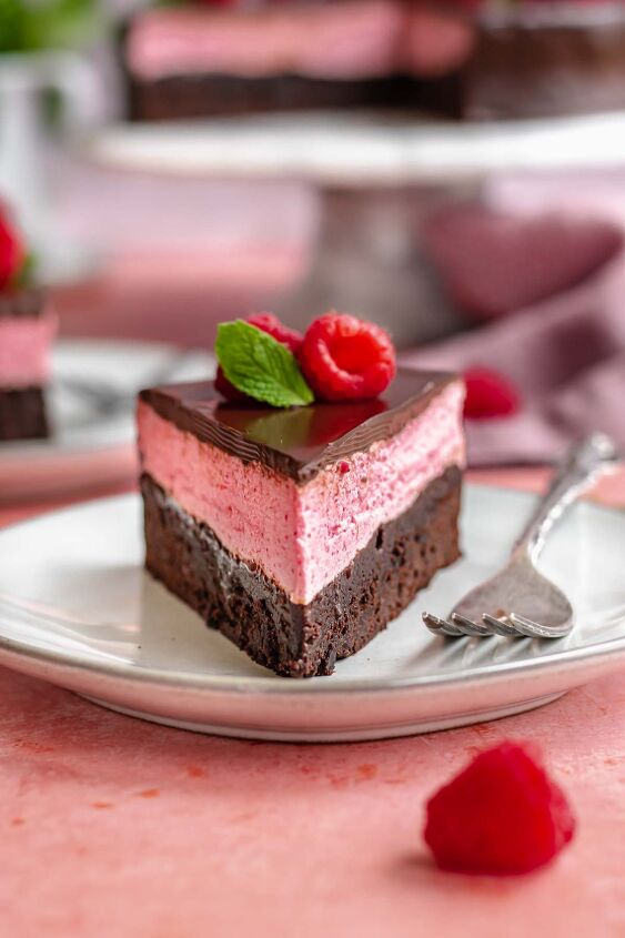chocolate raspberry mousse cake, Piece of raspberry mousse cake on a plate