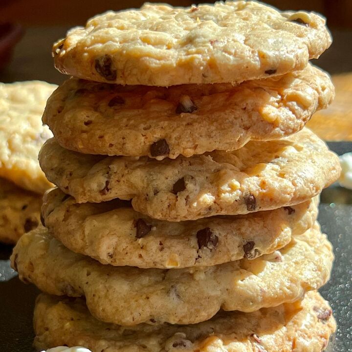 ww popcorn chocolate chip cookies, A stack of Weight Watchers Popcorn chocolate chip cookies