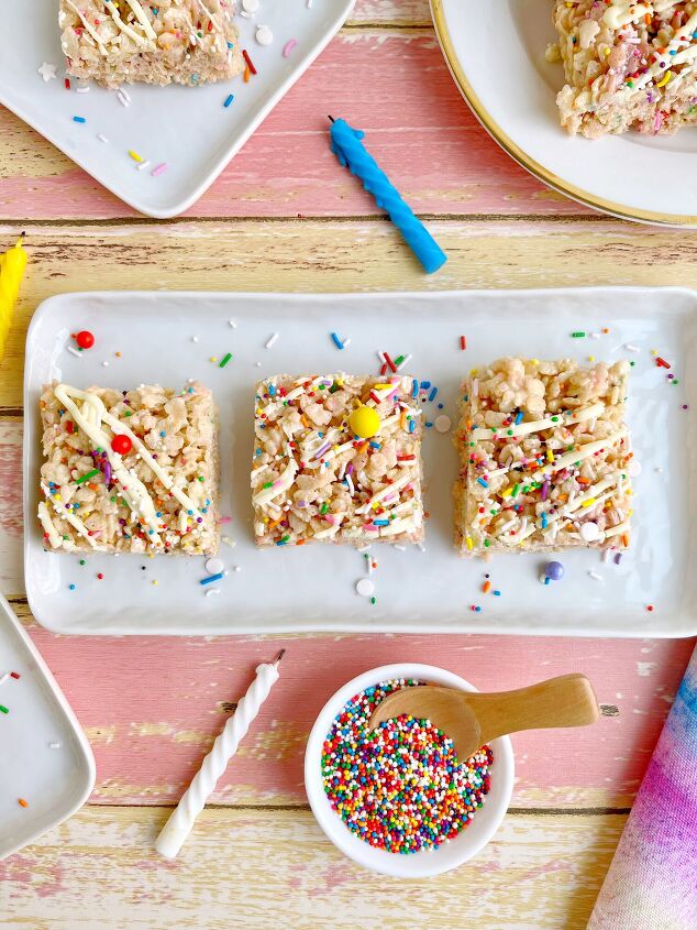 Birthday Cake Rice Krispie Treats | Foodtalk