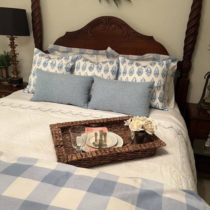 how to make a delicious pear and pecan salad, black lamp shade green wreath gold frame sconce wicker tray place setting cloth napkin blue and white throw pillow faux roses