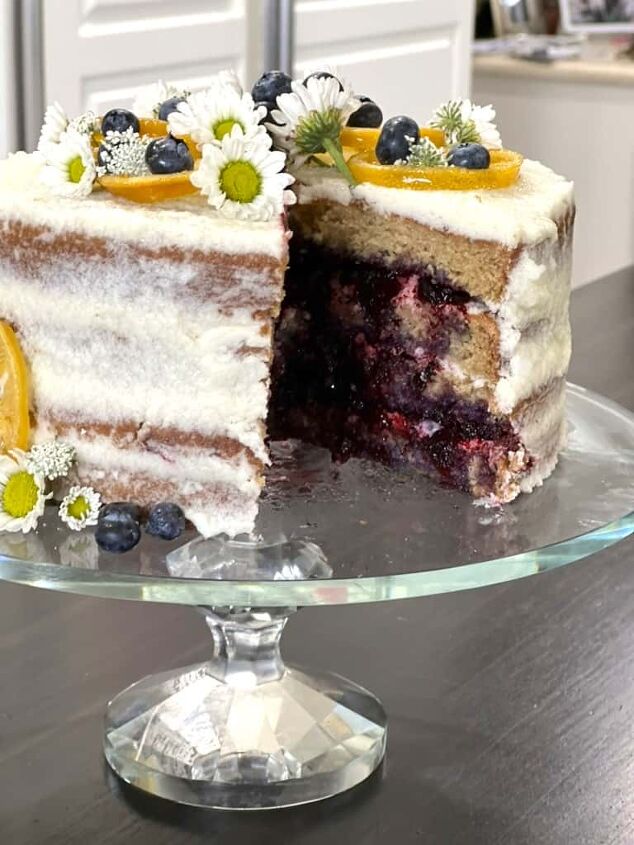 how to make a beautiful lemon cake with blueberry filling, How to Make a Beautiful Lemon Cake with Blueberry Filling