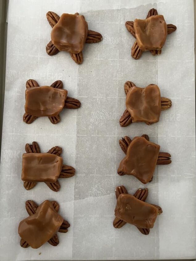 how to make delicious salted caramel turtles, How to Make Delicious Salted Caramel Turtles