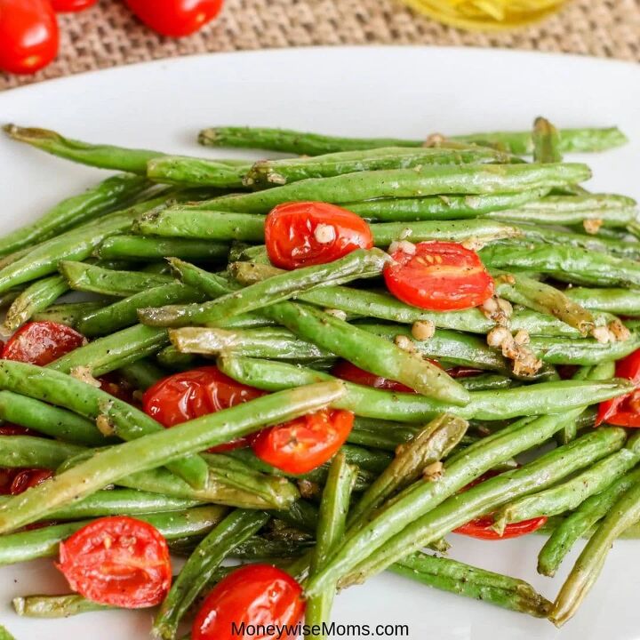 easy garlic green bean recipe with tomatoes, Easy vegetable side dishes that are packed with flavor are my favorite This garlic green bean recipe with tomatoes is so simple and flavorful The whole family will love it