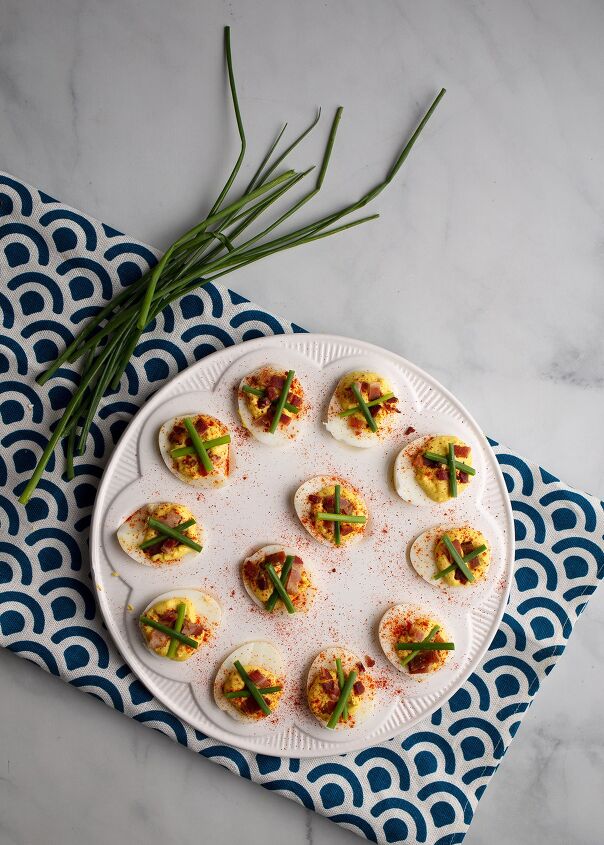 simple deviled eggs, A deviled egg plate with Simple Deviled Eggs