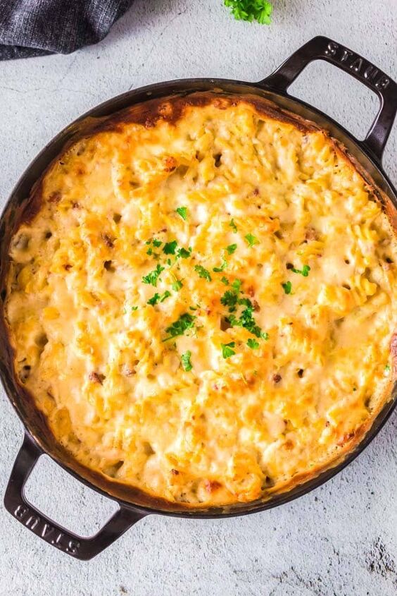 cheesy baked bechamel pasta, Baked Bechamel Pasta in a iron skillet out of the oven
