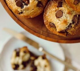 bakery style chocolate chip muffins, Bakery Style Chocolate Chip Muffins