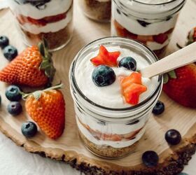 Mini Cheesecake Trifle With Berries | Foodtalk