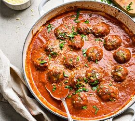 <b>Our dinner suggestion:</b> Baked sausage & spinach meatballs
