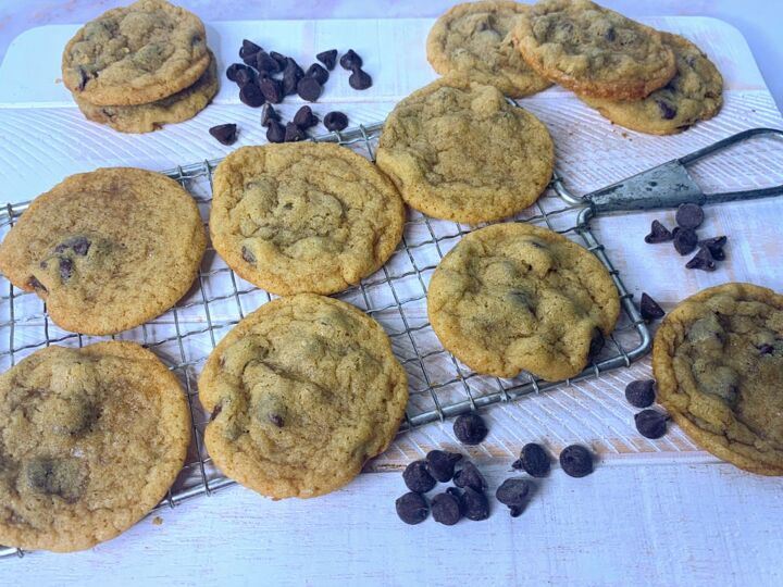 small batch chocolate chip cookies, Chocolate chip cookies on a wire cooling rack