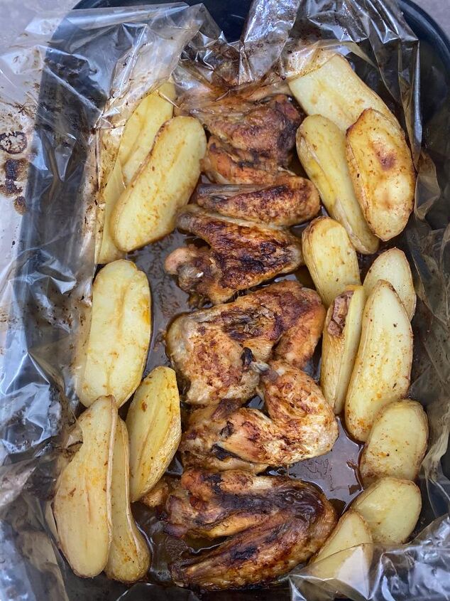 chicken wings with potatoes