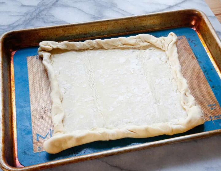 asparagus puff pastry, Simply pinch the edges of the puff pastry to form a puff pastry boat