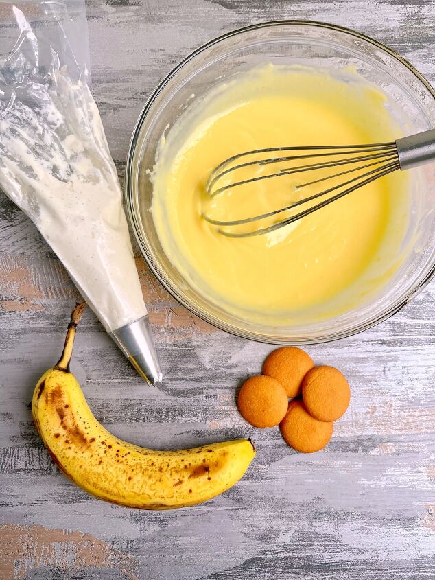secret ingredient banana pudding cups