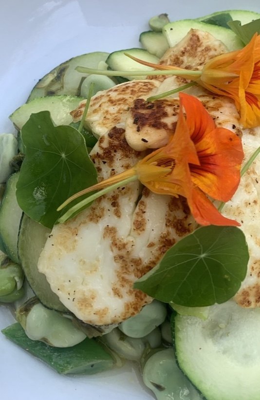 broad bean courgette and halloumi salad