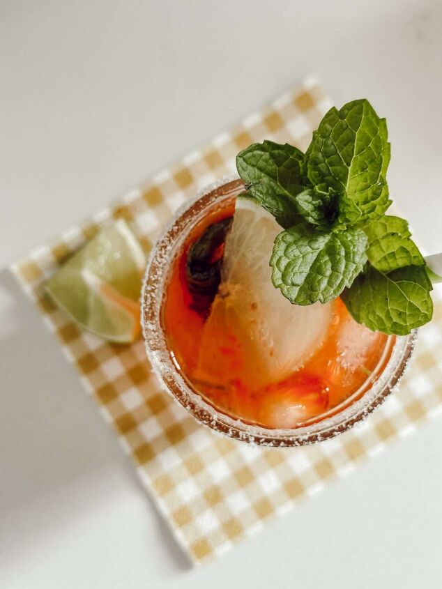 strawberry mojito mocktail, Strawberry mojito mocktail combines strawberries mint lime