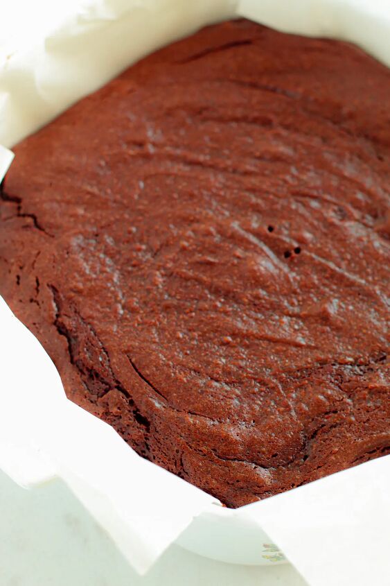 mocha dark chocolate fudgy brownies recipe, Baked brownies in a baking dish