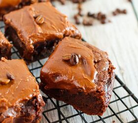 mocha dark chocolate fudgy brownies recipe, Brownies with frosting and coffee beans on a rack