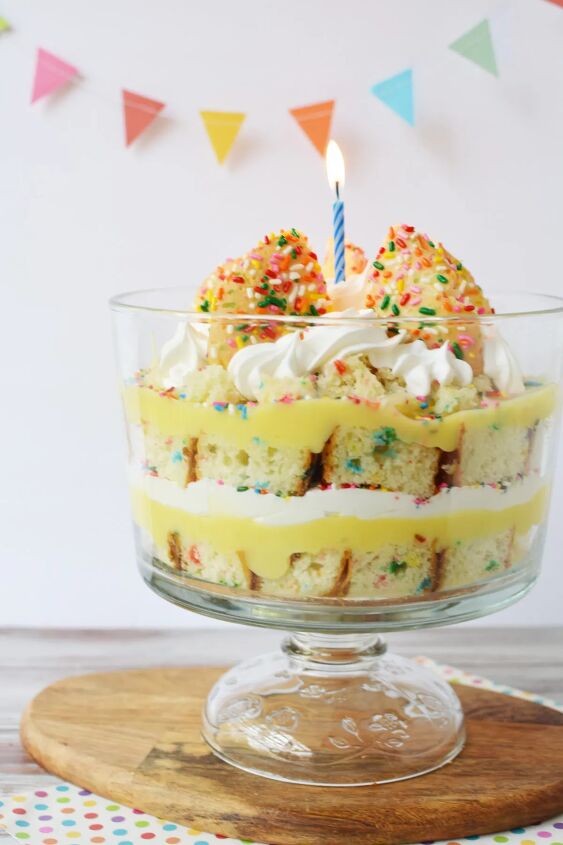 colorful funfetti birthday cake trifle recipe, Trifle bowl full of funfetti cake whipped cream and cookies