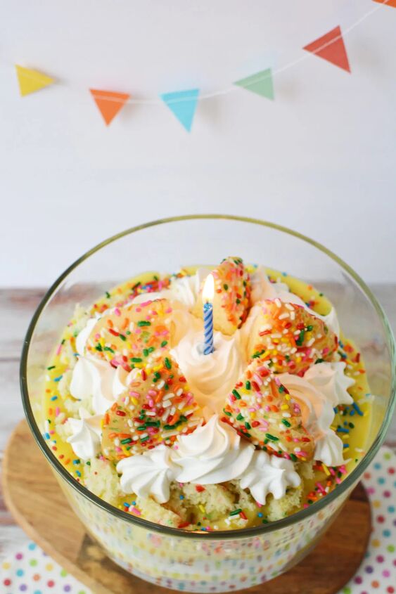 colorful funfetti birthday cake trifle recipe, Top of a birthday cake trifle