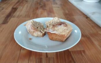 Applesauce Cinnamon Muffins