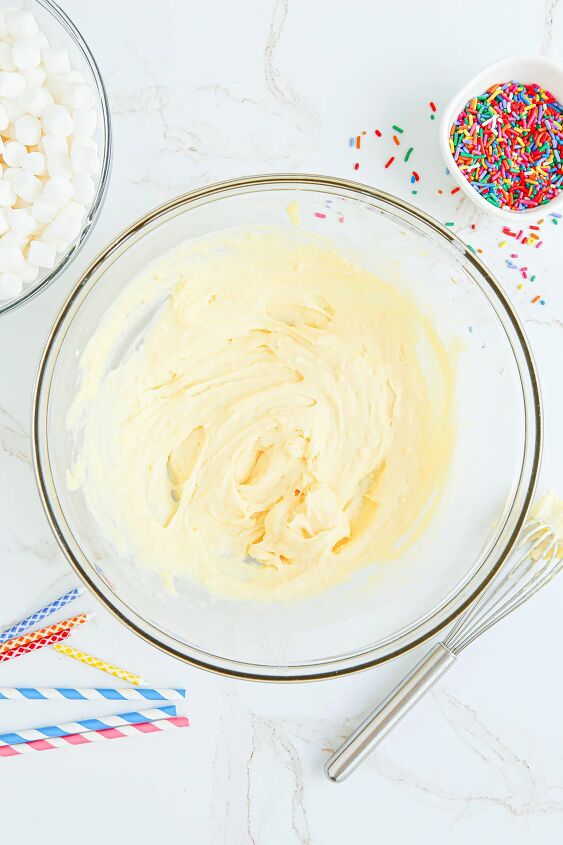happy birthday cake fluff salad recipe, Vanilla pudding in a mixing bowl