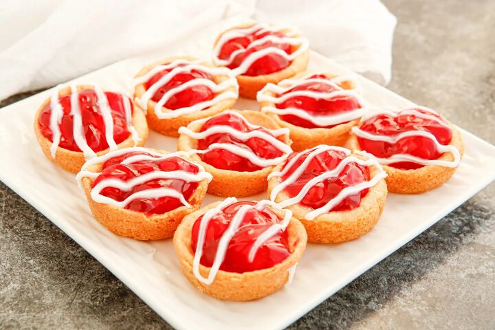 easy cherry pie cookies recipe, A plate full of cherry pie cookies