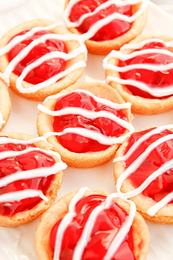easy cherry pie cookies recipe, Cherry pie sugar cookies with glaze