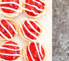 easy cherry pie cookies recipe, Size cherry pie sugar cookies on a plate