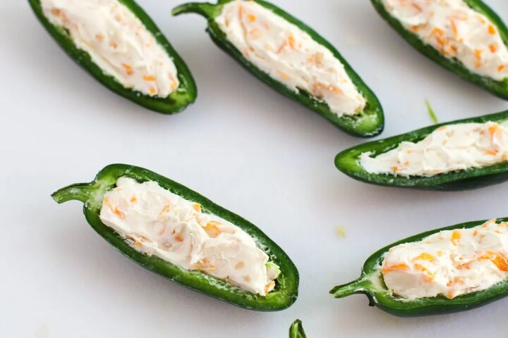 easy bacon jalapeno poppers appetizer, Sliced jalepenos stuffed with cream cheese