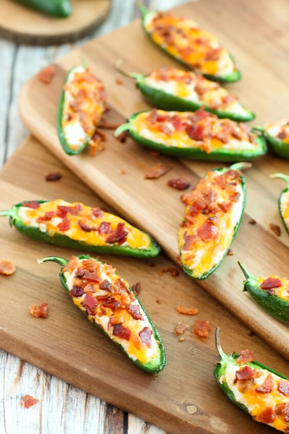 easy bacon jalapeno poppers appetizer, Several stuffed jalepeno poppers with bacon