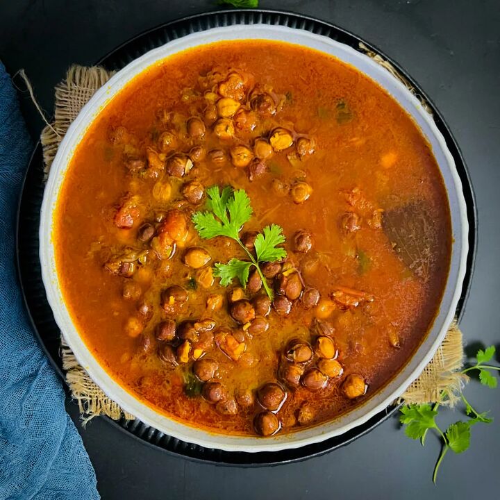 delicious kala chana curry instant pot, Hearty and healthy chana curry