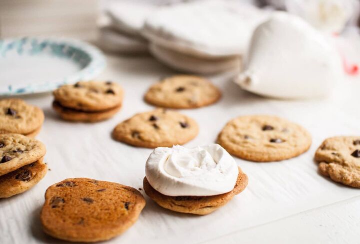 chocolate chip cookie sandwiches, Allow to cool then add frosting