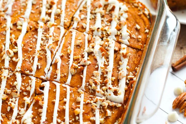 pumpkin snack cakes, Pumpkin snack cake bars in a clear baking dish