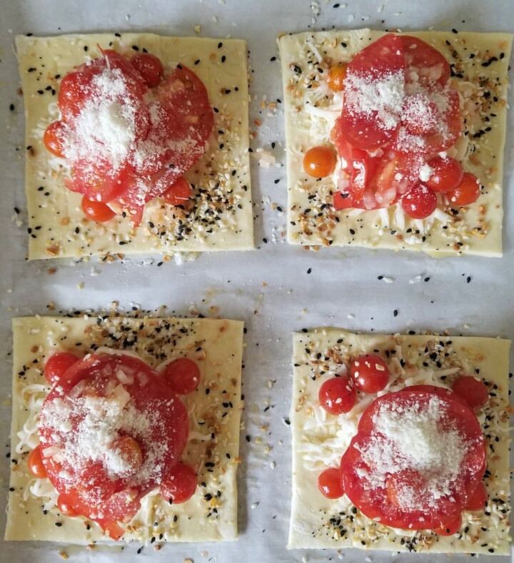 tomato marscapone tarts
