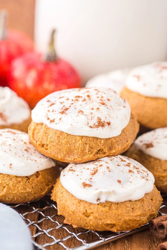 easy pumpkin cookies recipe with frosting, Pumpkin cookies with frosting on a rack
