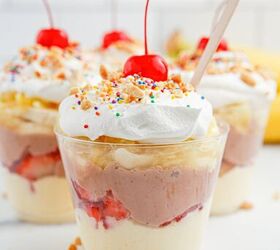 no bake banana split pudding cups recipe, Cups with layered pudding and fruit for banana split parfaits