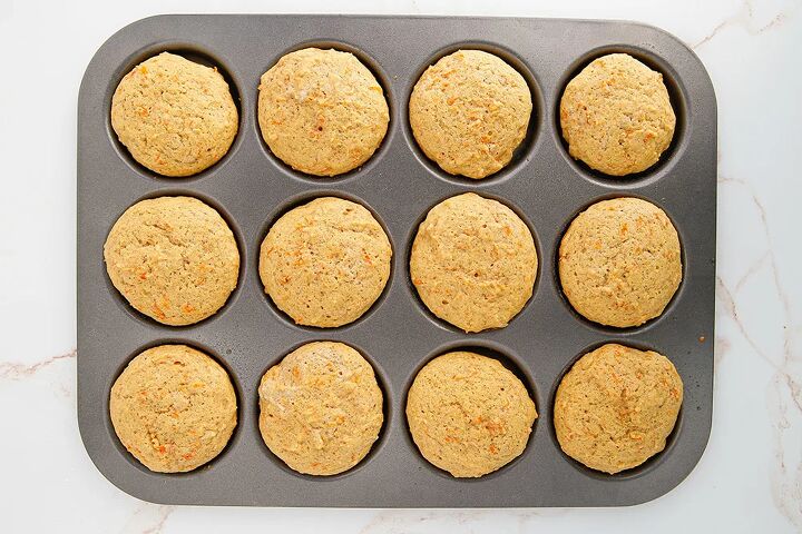 fluffy carrot cake whoopie pies, Baked whoopie pie tops in a baking sheet